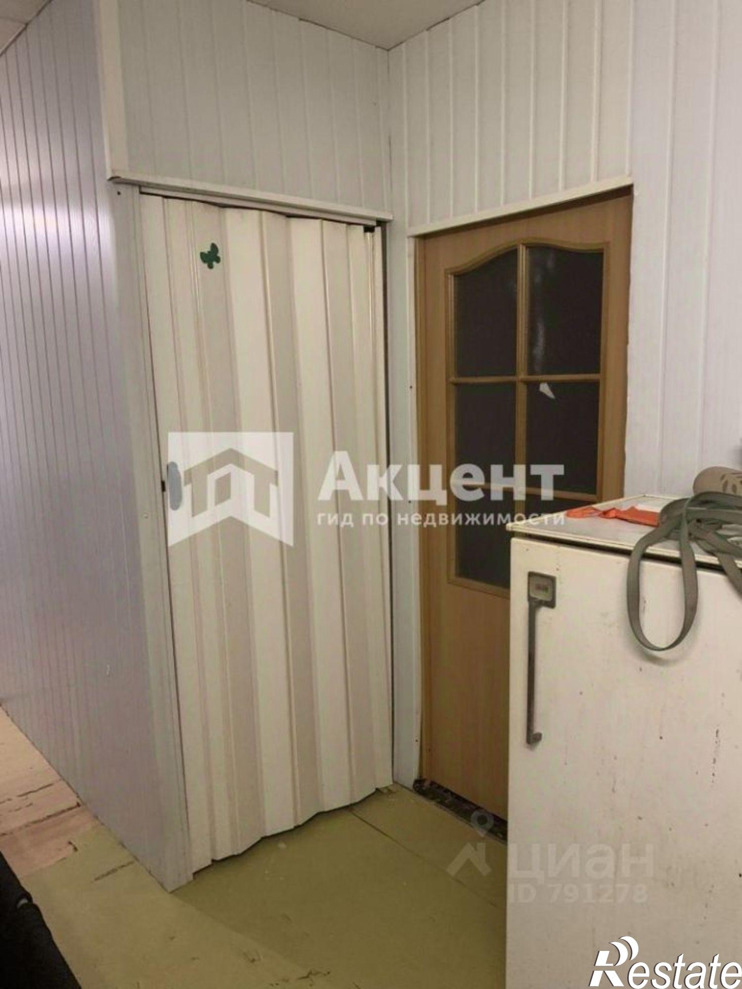 Купить комнату за 590 000 рублей на Профессиональная улица, 37