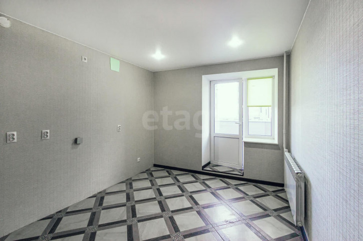 2-комн квартира улица Гагарина, 80ак4