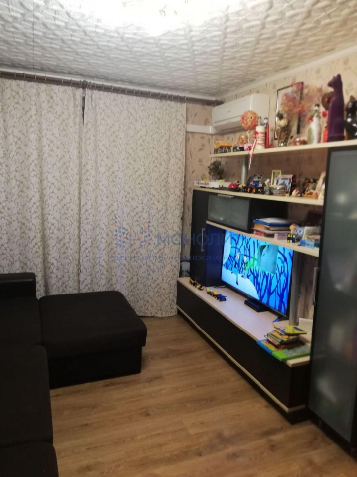 2-комн квартира Ванеева ул, 114