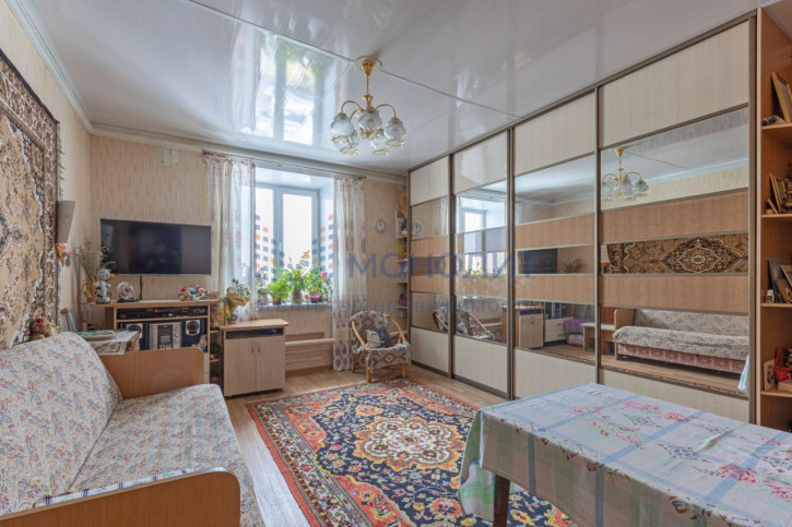4-комн квартира Рождественская ул, 24