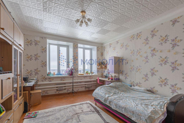 4-комн квартира Рождественская ул, 24