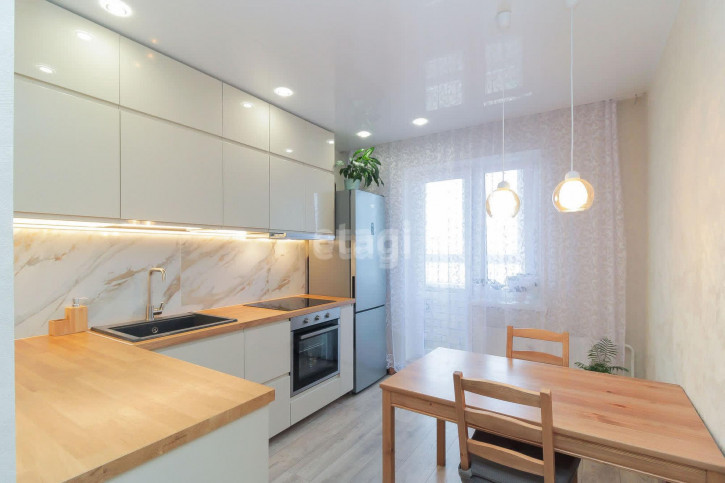 1-комн квартира Новоселов, 111