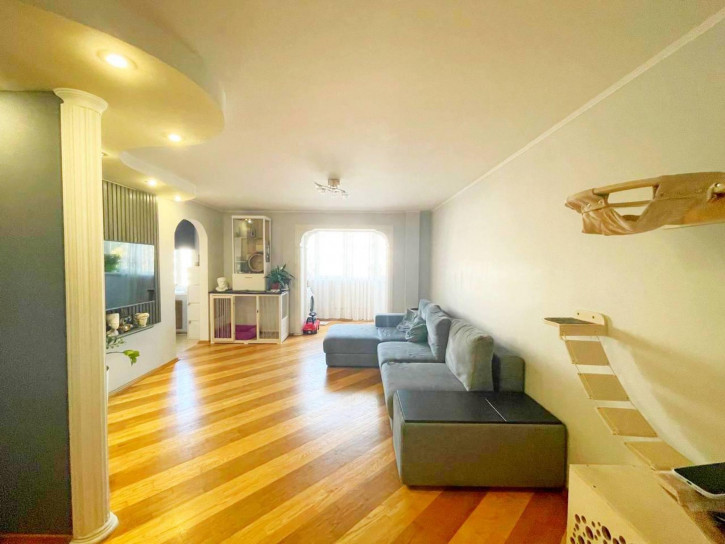 3-комн квартира Губкина улица, 17б