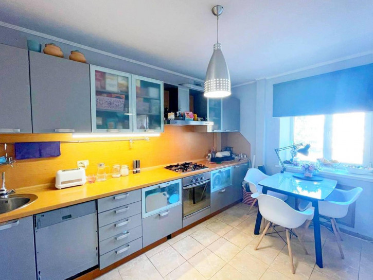 3-комн квартира Губкина улица, 17б