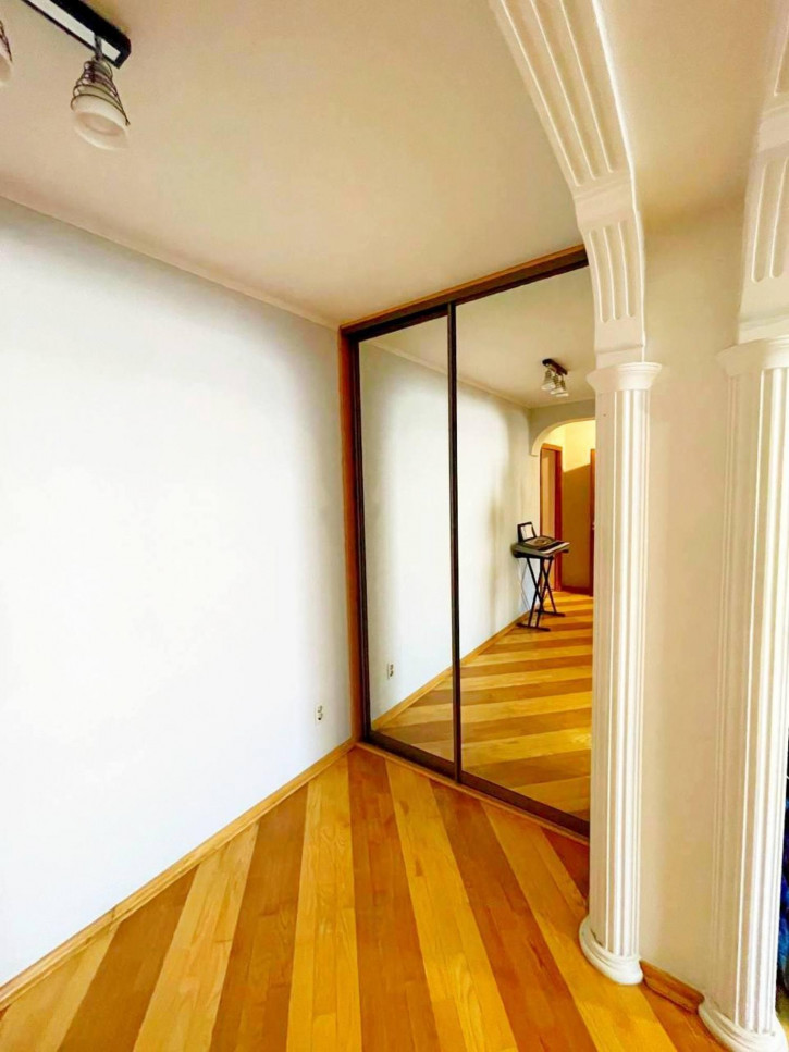 3-комн квартира Губкина улица, 17б