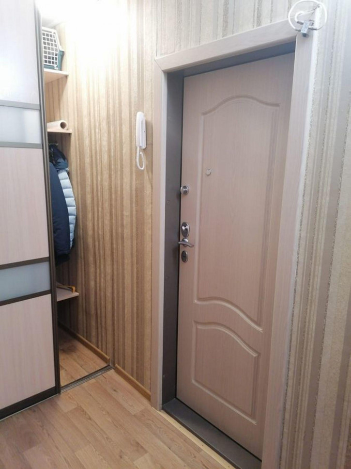 3-комн квартира ул. Петухова,96