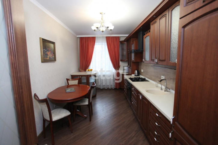 2-комн квартира Экскаваторщиков, 46/48