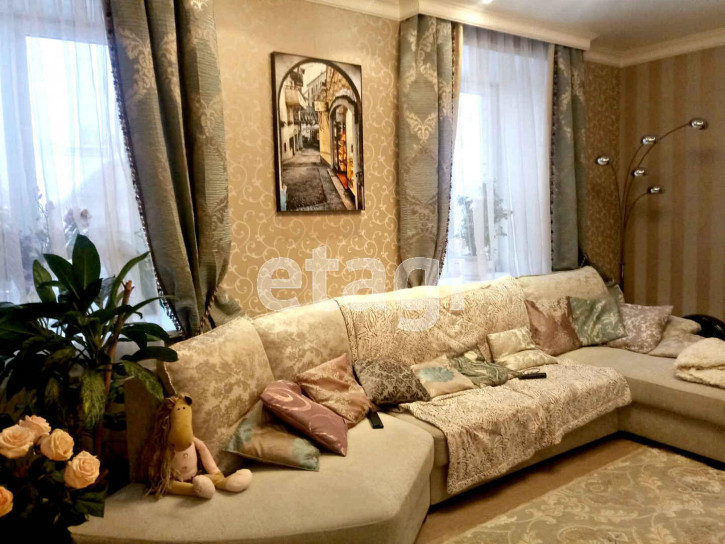 4-комн квартира Свердлова, 60