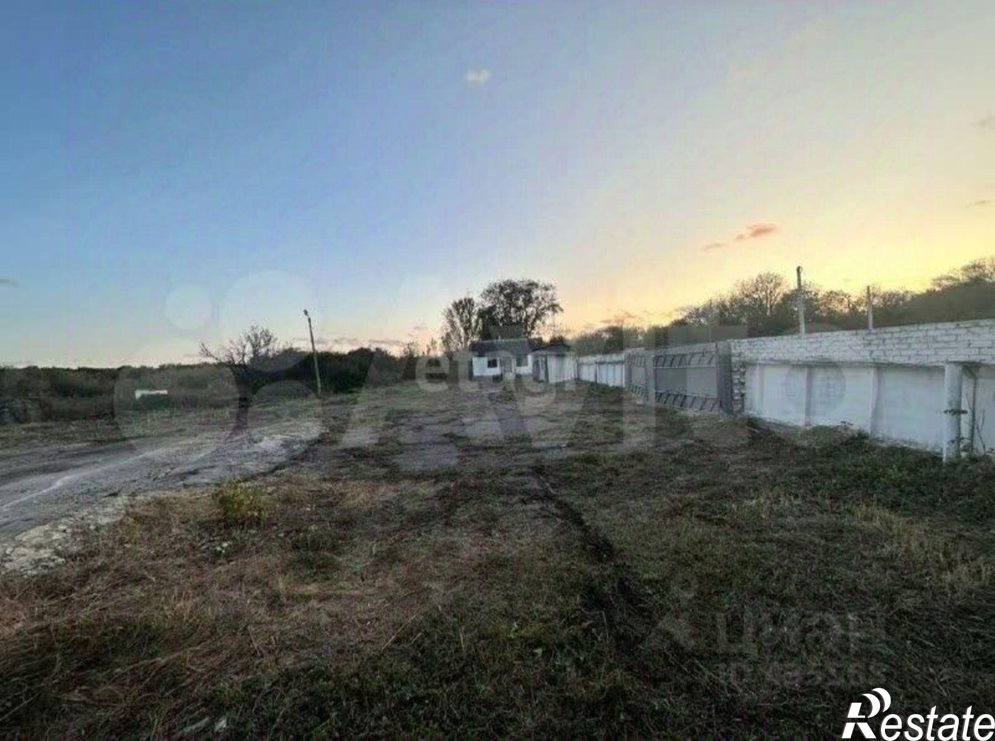 Купить складское помещение за 897 451 рублей на Центральная улица