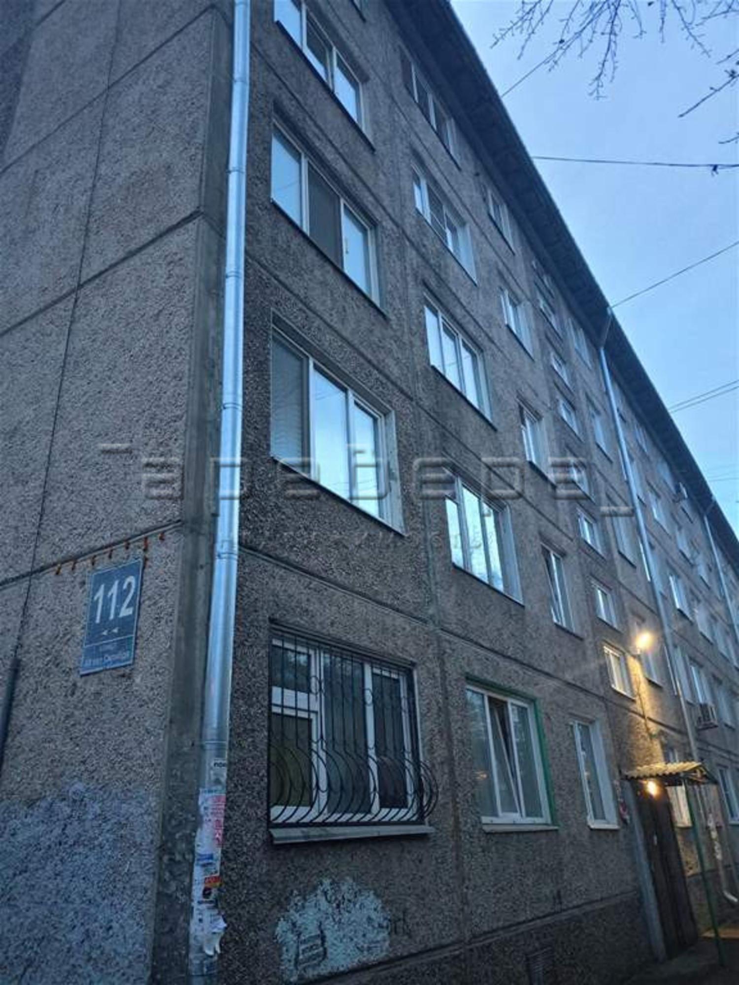 Сдать комнату за 12 000 рублей на 60 лет Октября, 112