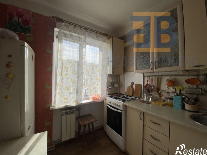 2-комн квартира проспект Октябрьской Революции, 83