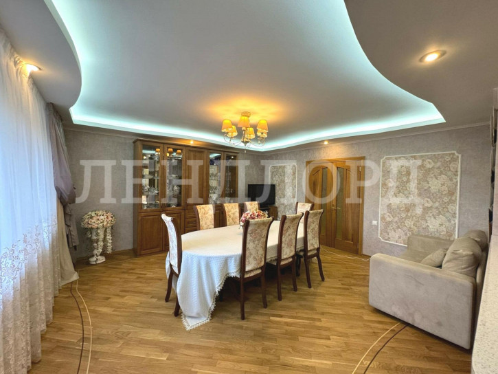 5-комн квартира улица Налбандяна, 92/24