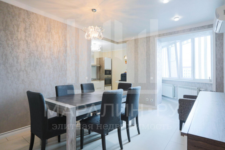 3-комн квартира Шаумяна, 62