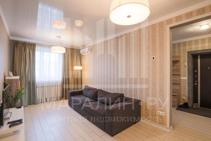 3-комн квартира Шаумяна, 62