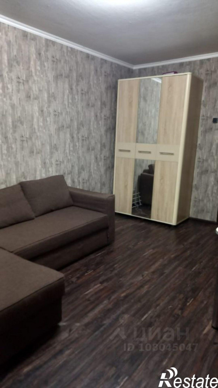 Комната бульвар Строителей, 12,  д. 12