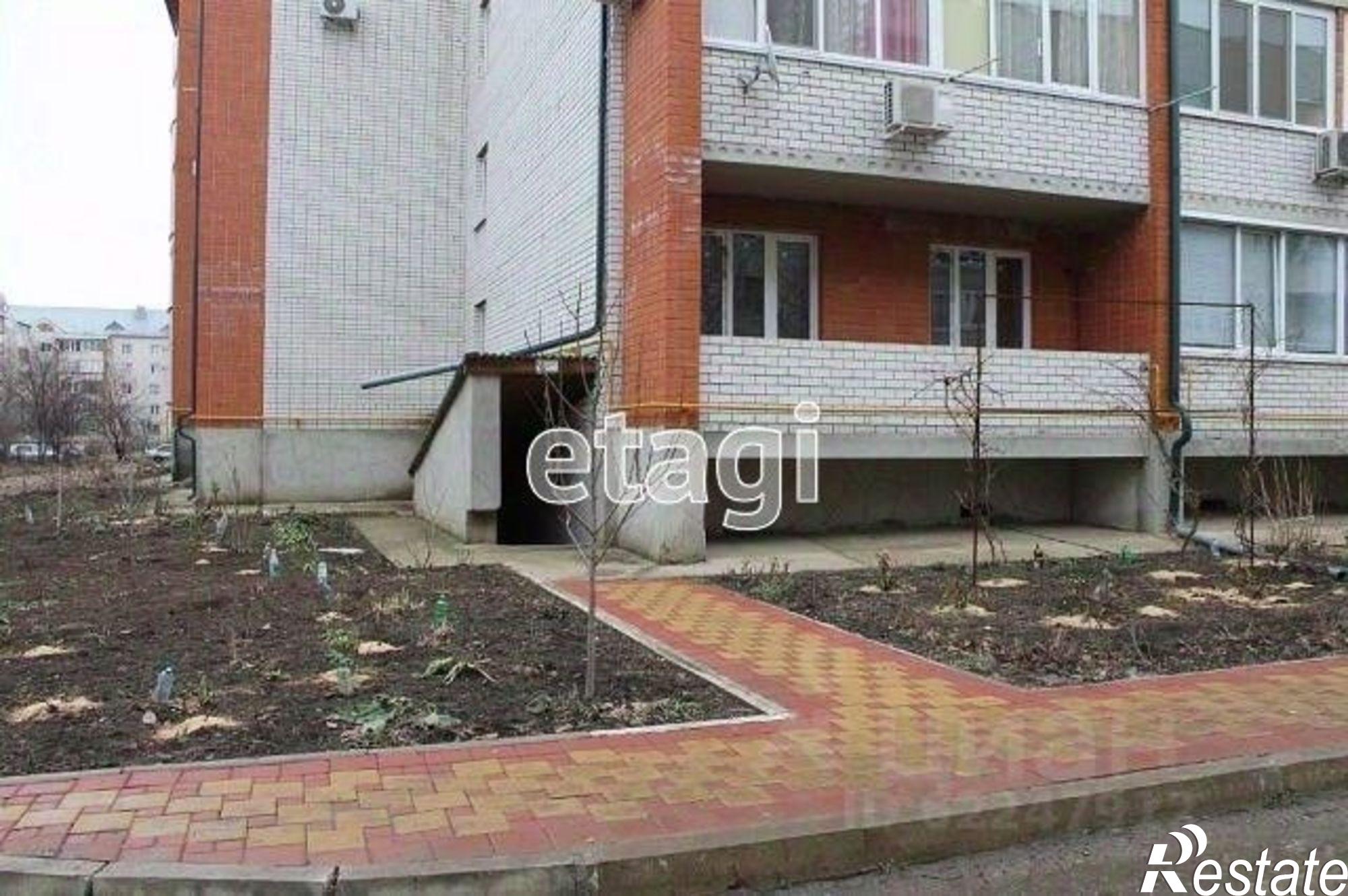 Купить складское помещение за 8 500 100 рублей на Красная улица, 74/2