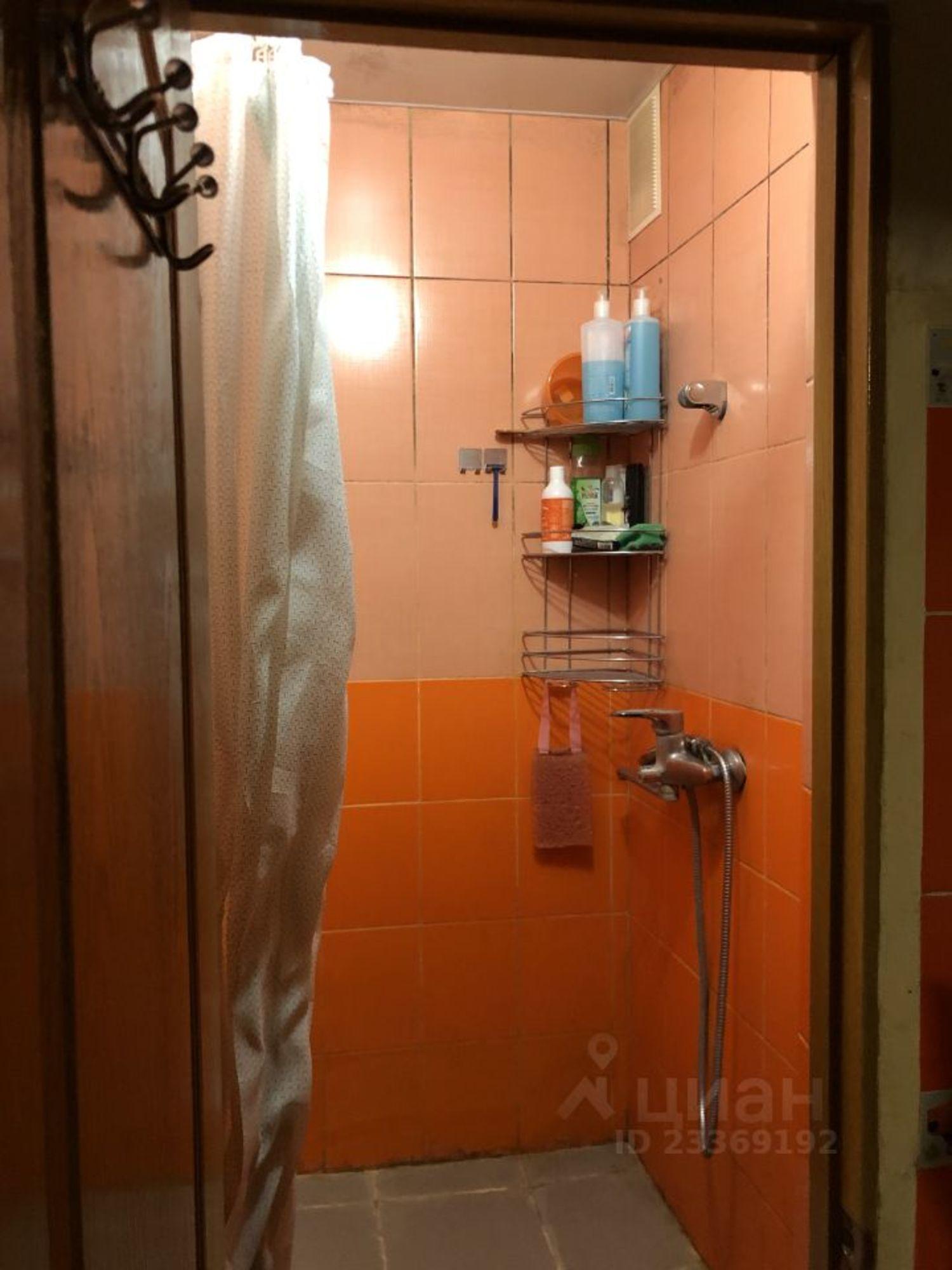 Сдать комнату за 9 000 рублей на улица Беляева, 20 к1