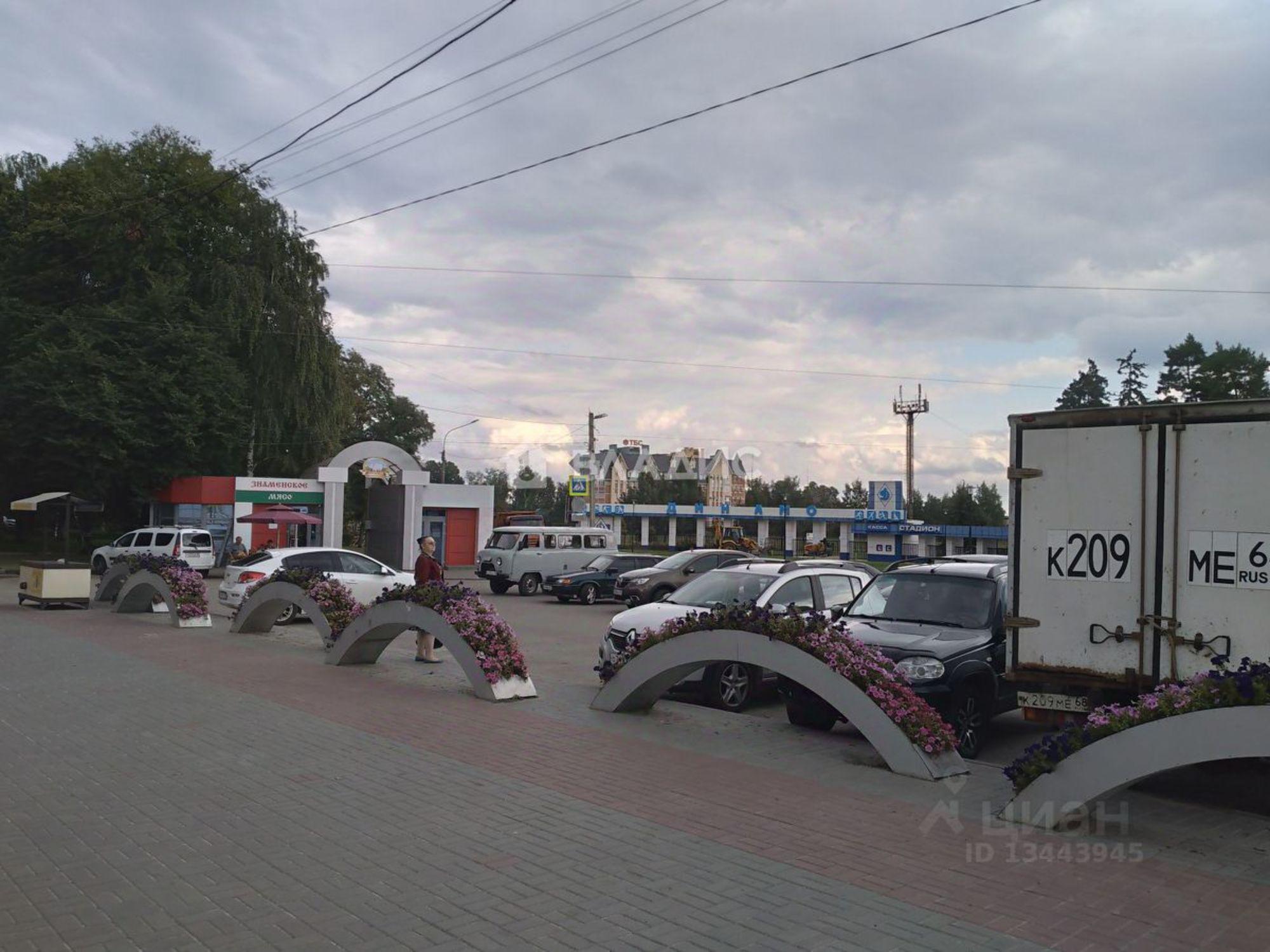 Сдать торговое помещение за 62 000 рублей на Советская улица, 1