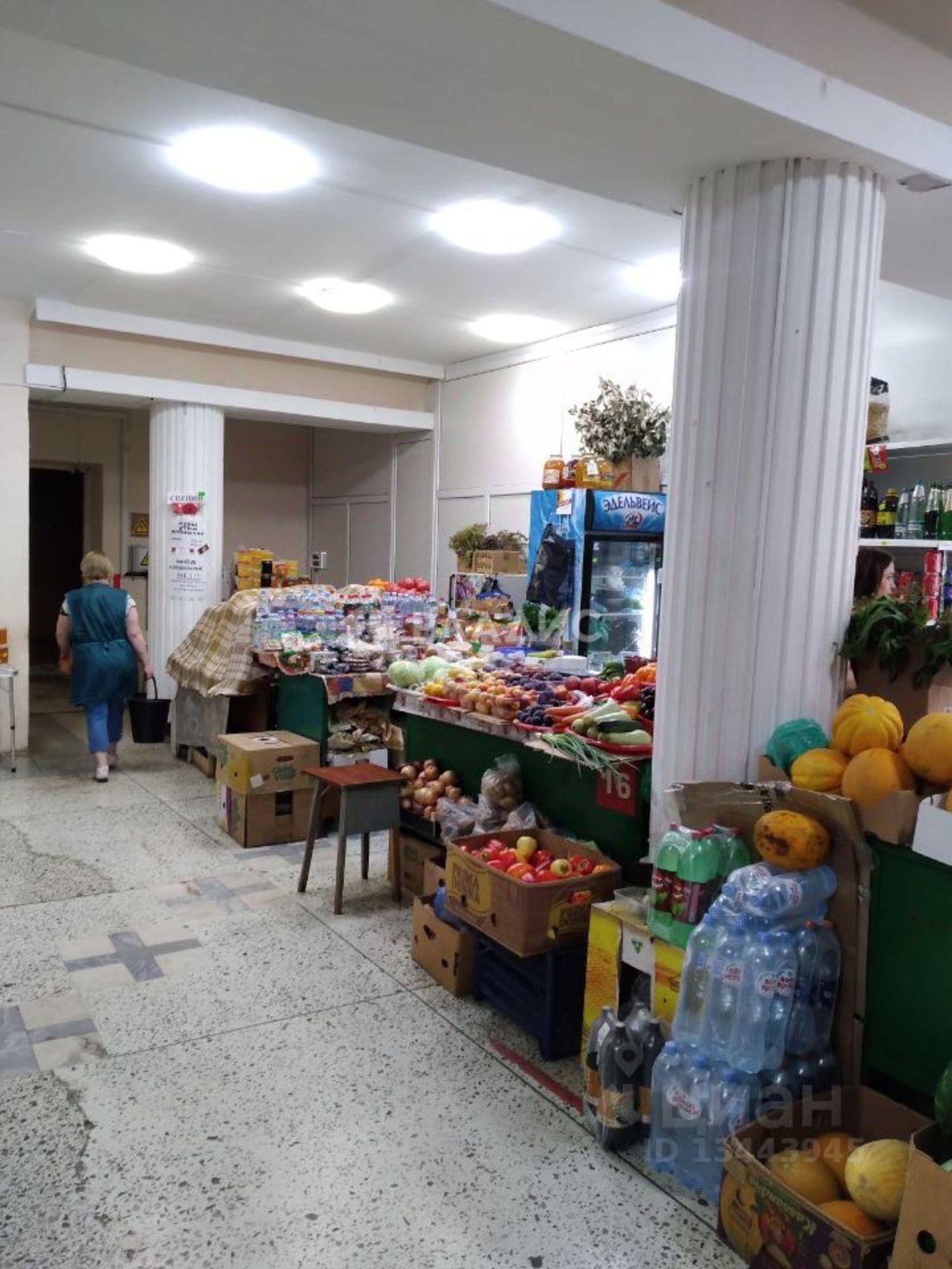 Сдать торговое помещение за 62 000 рублей на Советская улица, 1