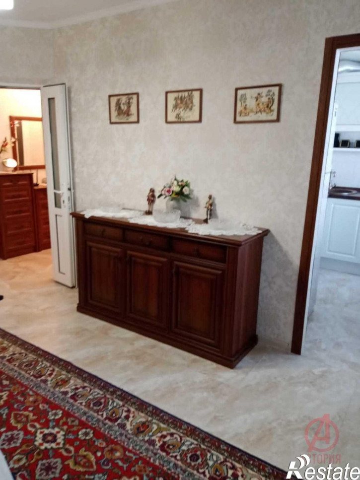 3-комн квартира Ленина проспект, 13