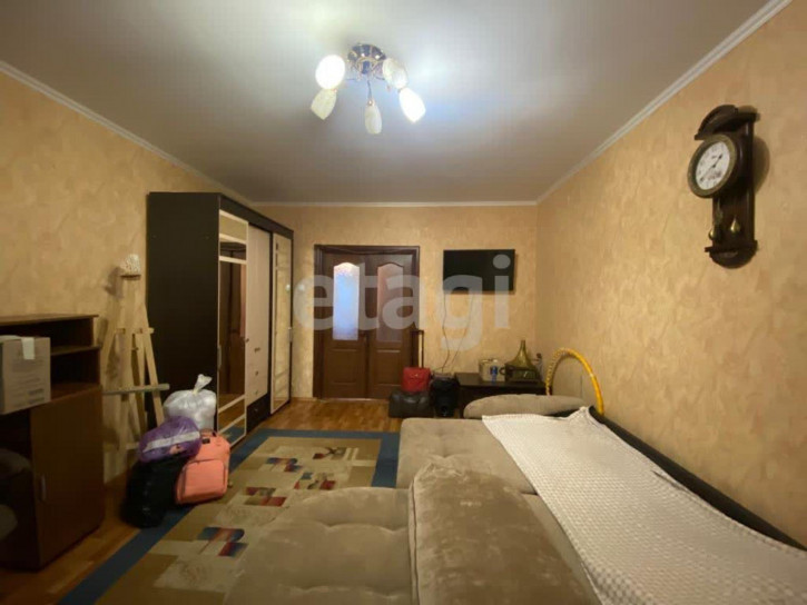 2-комн квартира улица Романа Брянского