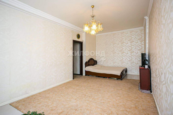 3-комн квартира Глинки улица, д.10