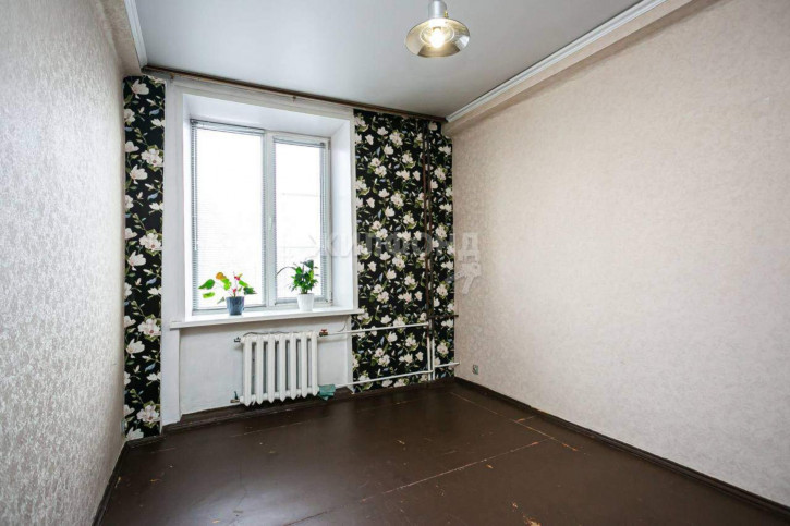 3-комн квартира Глинки улица, д.10