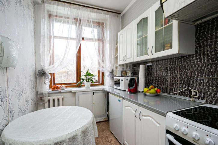 3-комн квартира Глинки улица, д.10