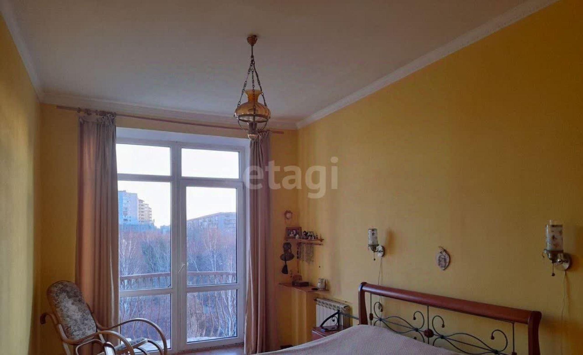 Купить квартиру за 9 300 000 рублей на Серова, 13