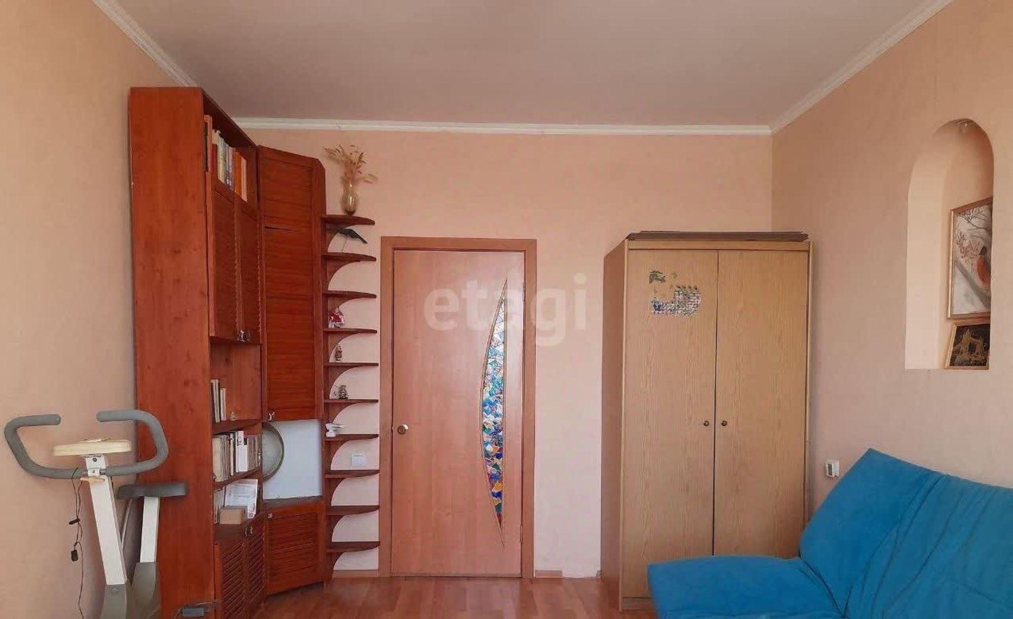 Купить квартиру за 9 300 000 рублей на Серова, 13