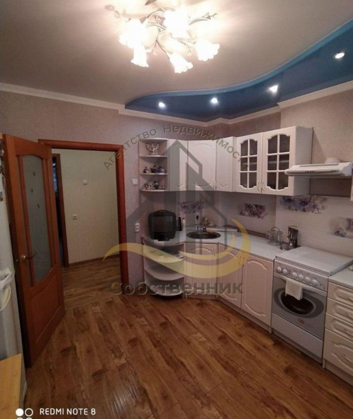 3-комн квартира Зеленый Лог мкр, 1А