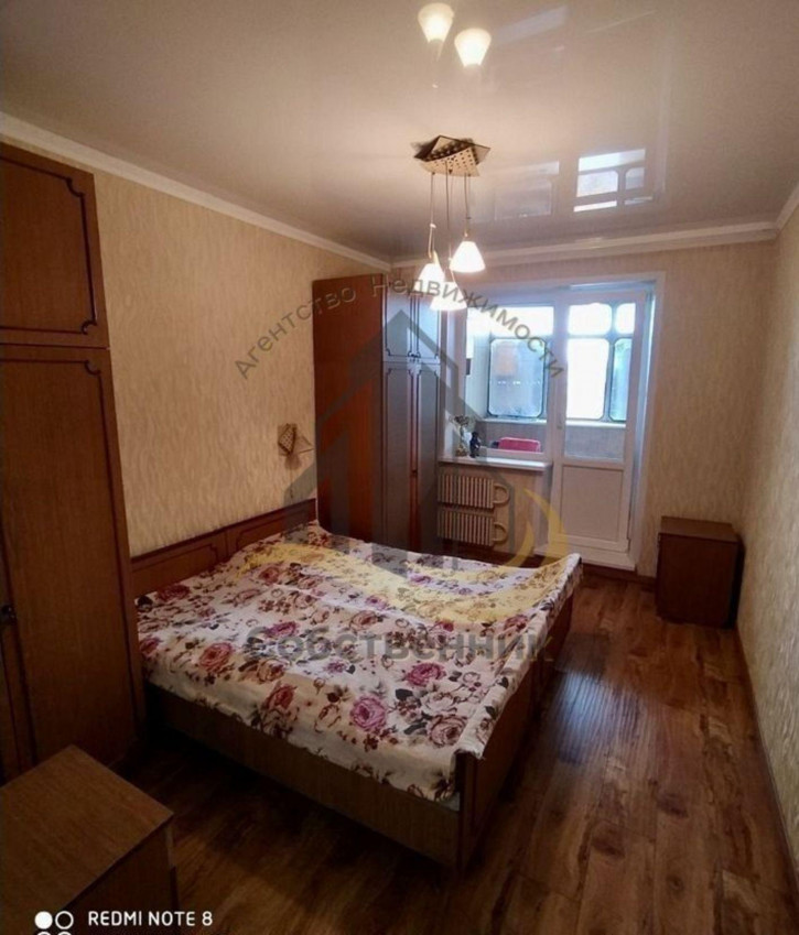 3-комн квартира Зеленый Лог мкр, 1А