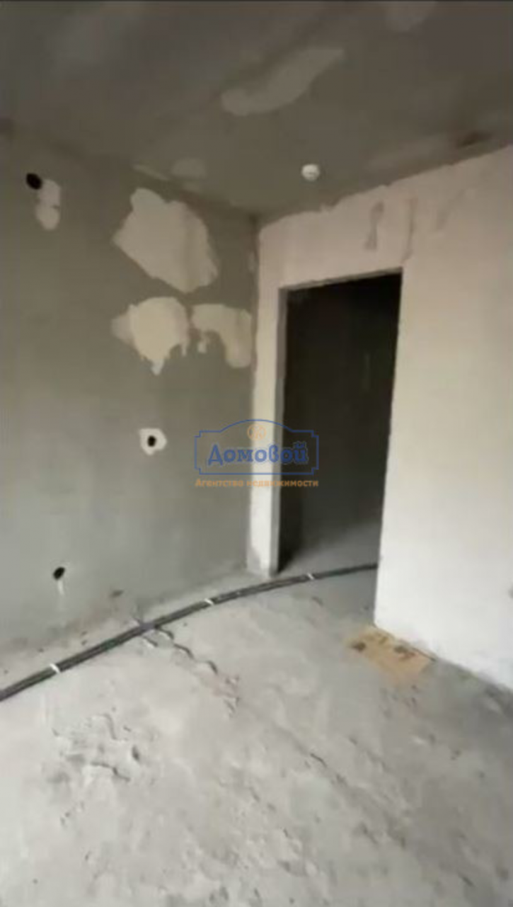 1-комн квартира Хрустальная ул. , 44к3