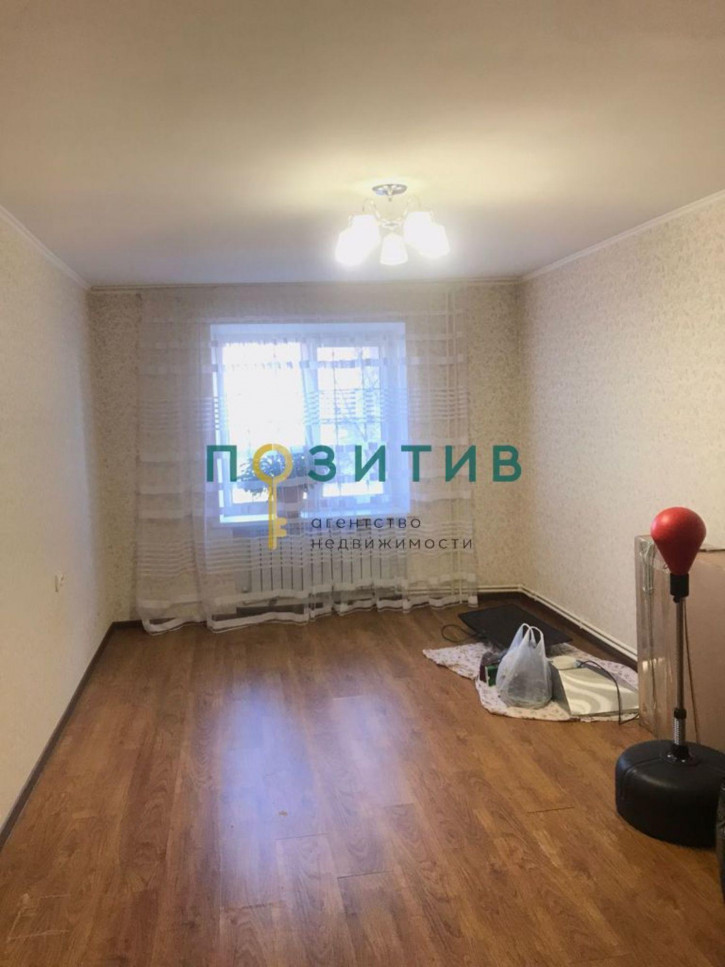 3-комн квартира Новоселов ул