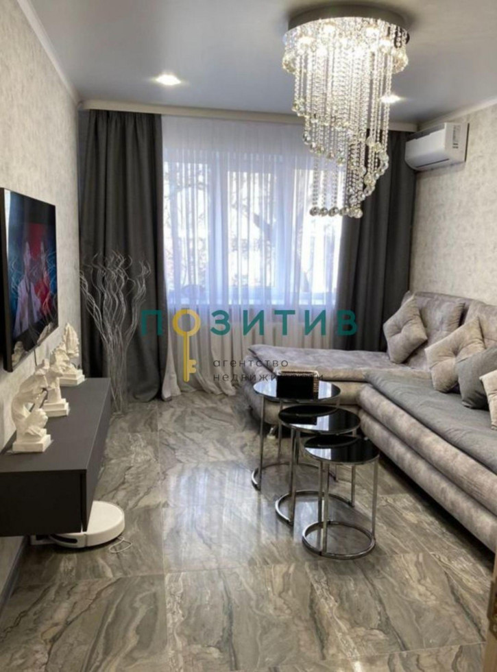2-комн квартира 50 лет Октября ул, 52