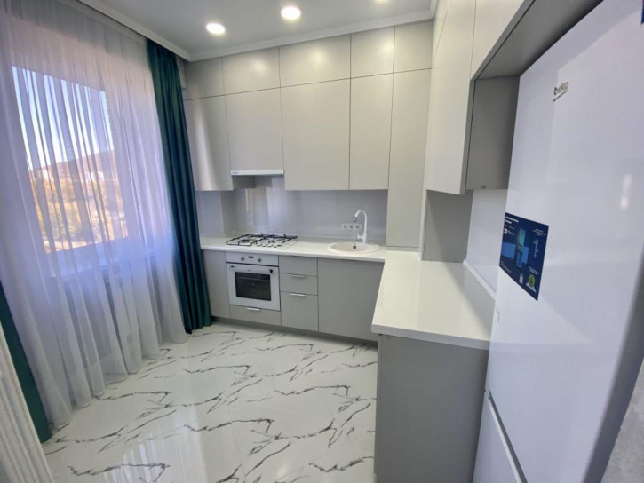 2-комн квартира Адмиральского ул, 1а