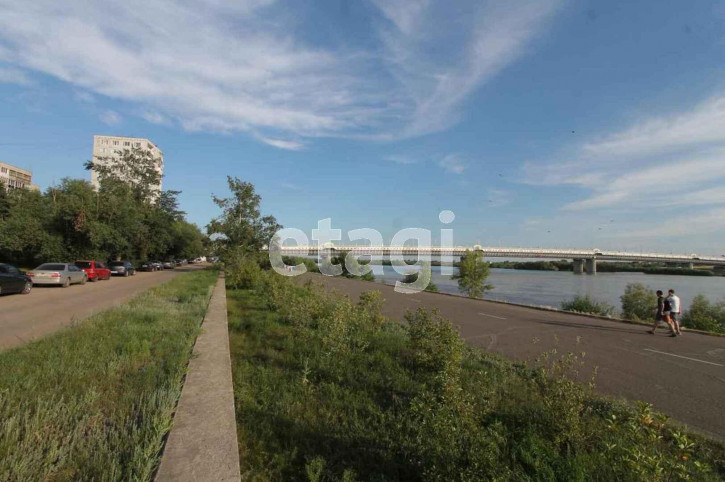 2-комн квартира Волочаевская, 13е