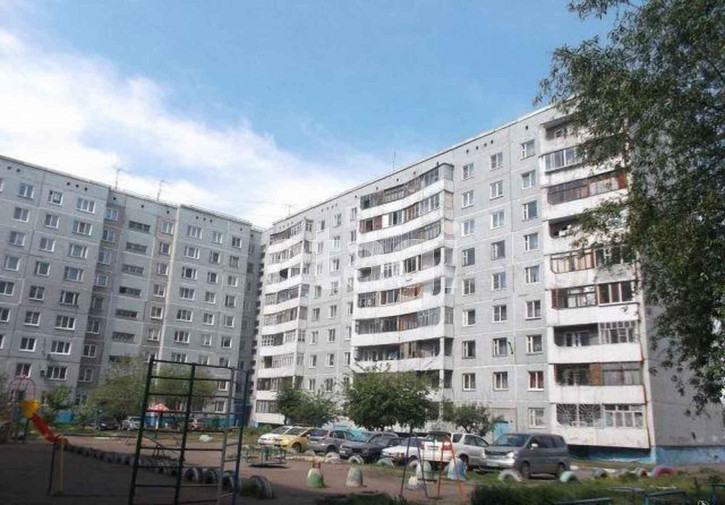 4-комн квартира Кирова, 14