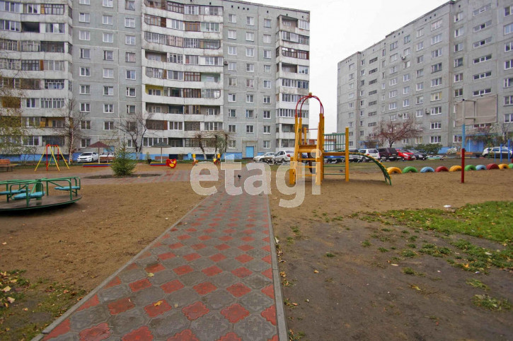 4-комн квартира Кирова, 14