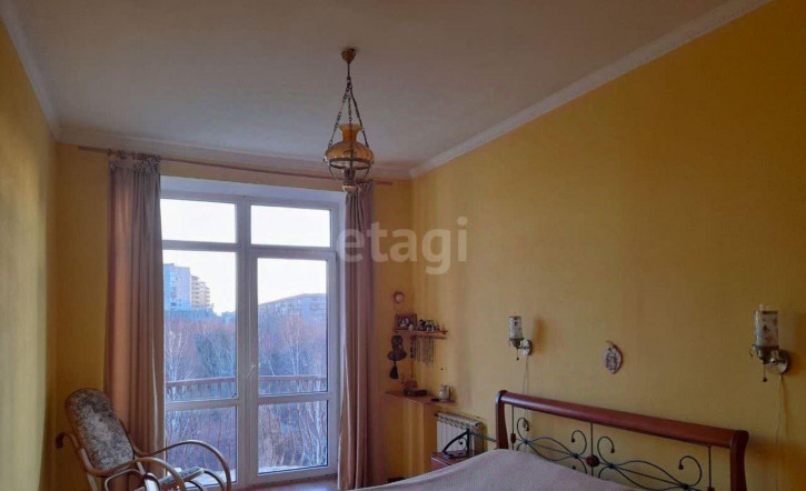 3-комн квартира Серова, 13