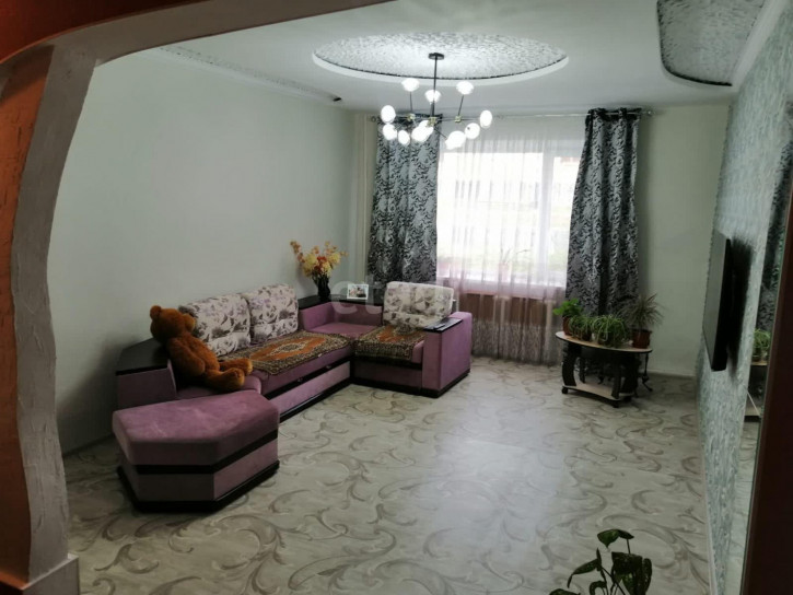 3-комн квартира Ильича, 14