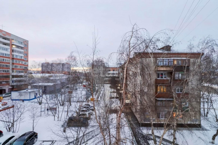 3-комн квартира 30 лет Победы, 14