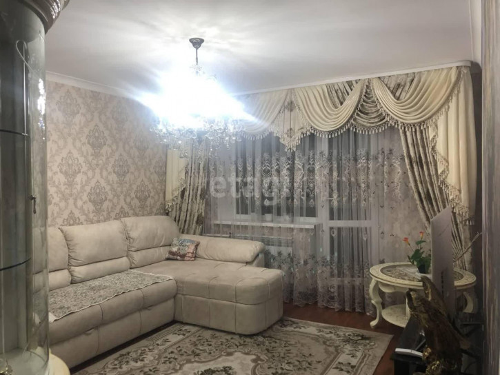 3-комн квартира Малиновского, 4/3