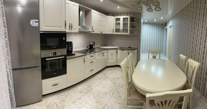 3-комн квартира Кремлевская, 85