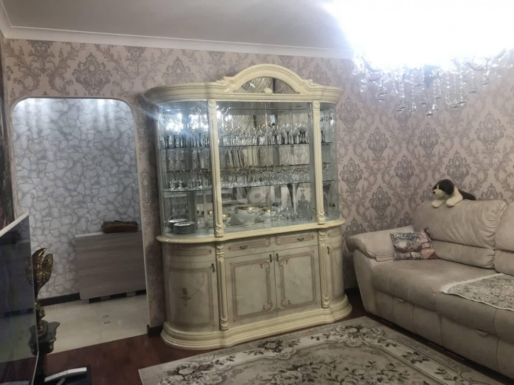 3-комн квартира Малиновского, 4/3