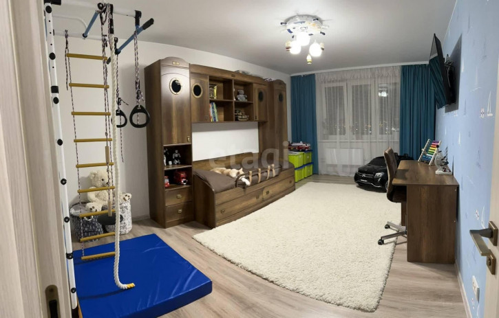 3-комн квартира Кремлевская, 85