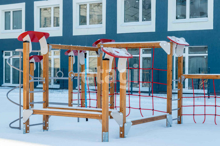 2-комн квартира Стройотрядовская, 12
