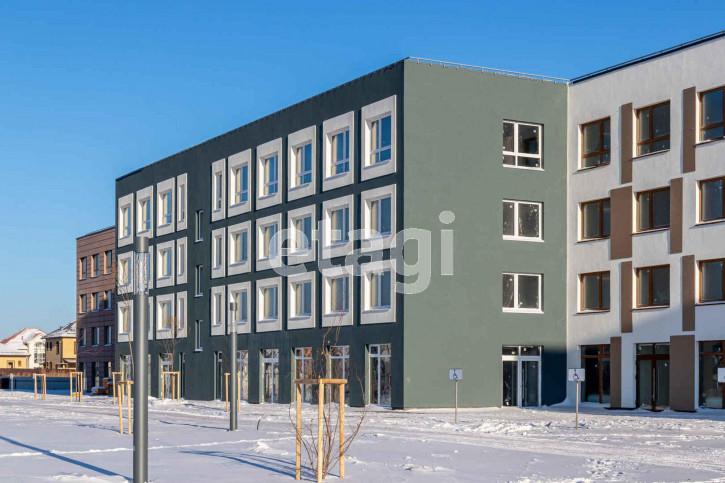 2-комн квартира Стройотрядовская, 12