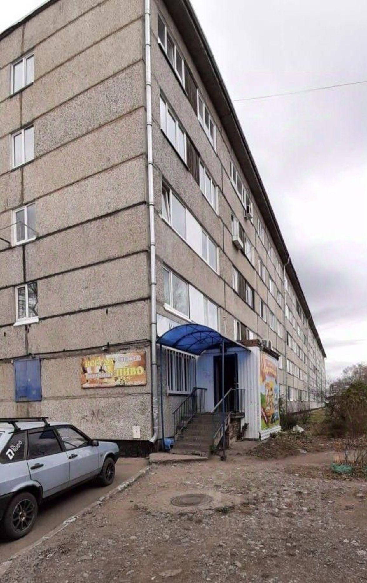 Купить торговое помещение за 2 484 760 рублей на Саяногорск, Енисейский микрорайон, 13
