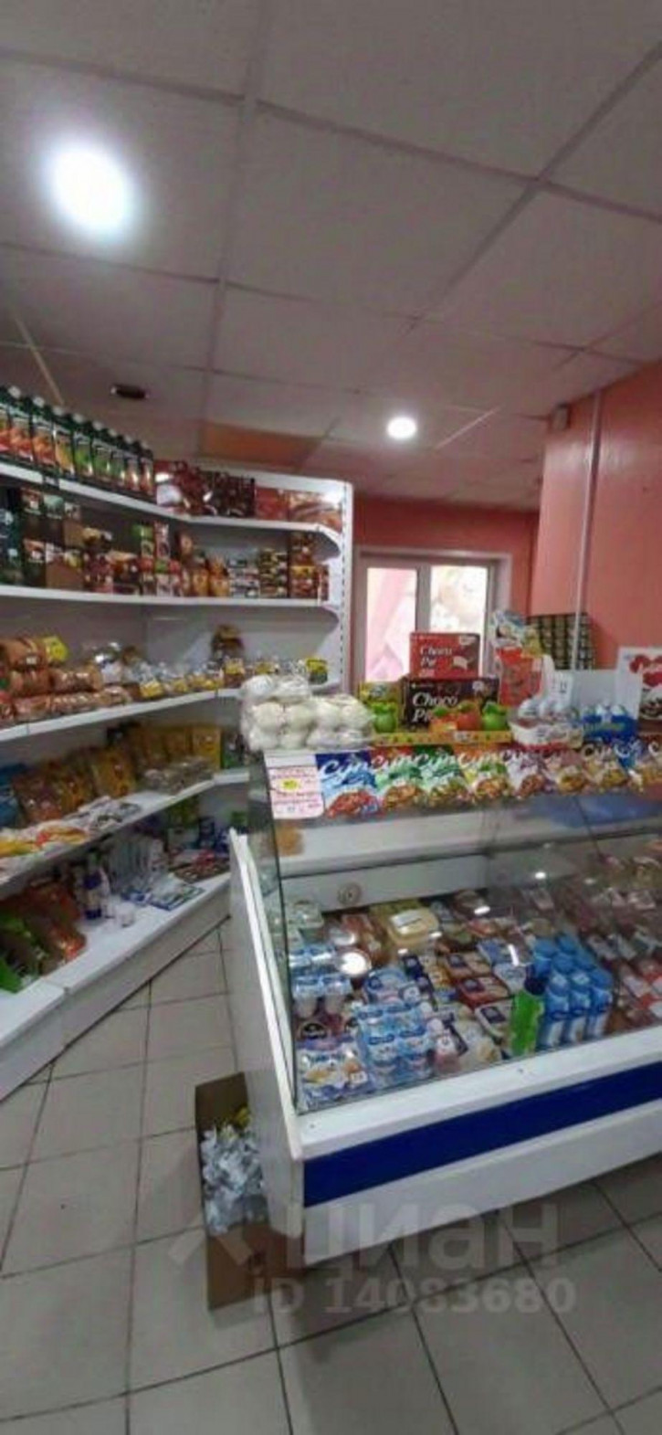 Торговое помещение Саяногорск, Енисейский микрорайон, 13